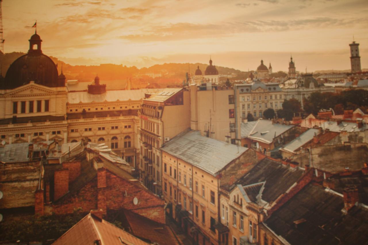 Apartment On Khorvatska Street ลวีฟ ภายนอก รูปภาพ